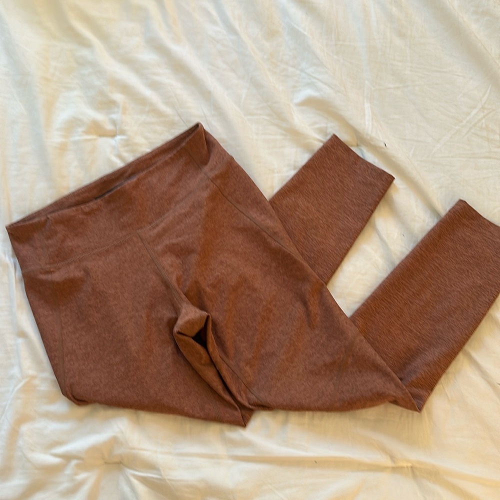 Outdoor Voices 3/4 Warmup Legging Medium in Santa Fe EUC